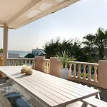 All Surfers Dream Villa - Ocean Is So Close!